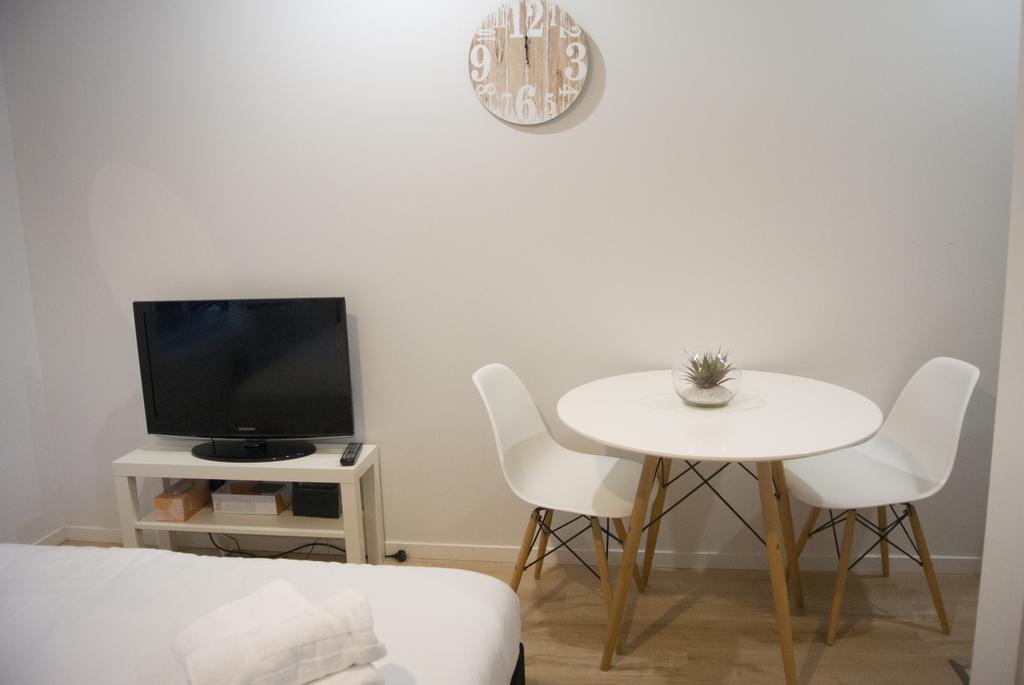 Snug Studio In The Heart Of The City Apartment Оукланд Екстериор снимка